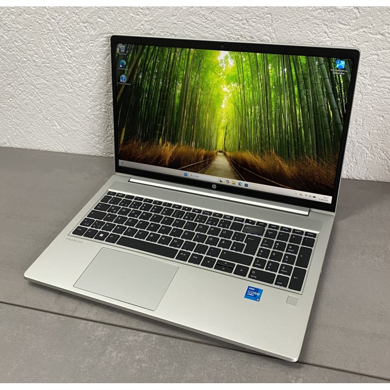 HP ProBook 850 G8, intel Core i5-1145G7 - 4GB DDR4, 256GB SSD. 15,6" FullHD, Windows 11 Pro