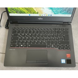 Fujitsu LifeBook U748, 14" FHD, i5-8350U, 8GB, 256GB SSD, Windows 11 Pro (DEFEKT)